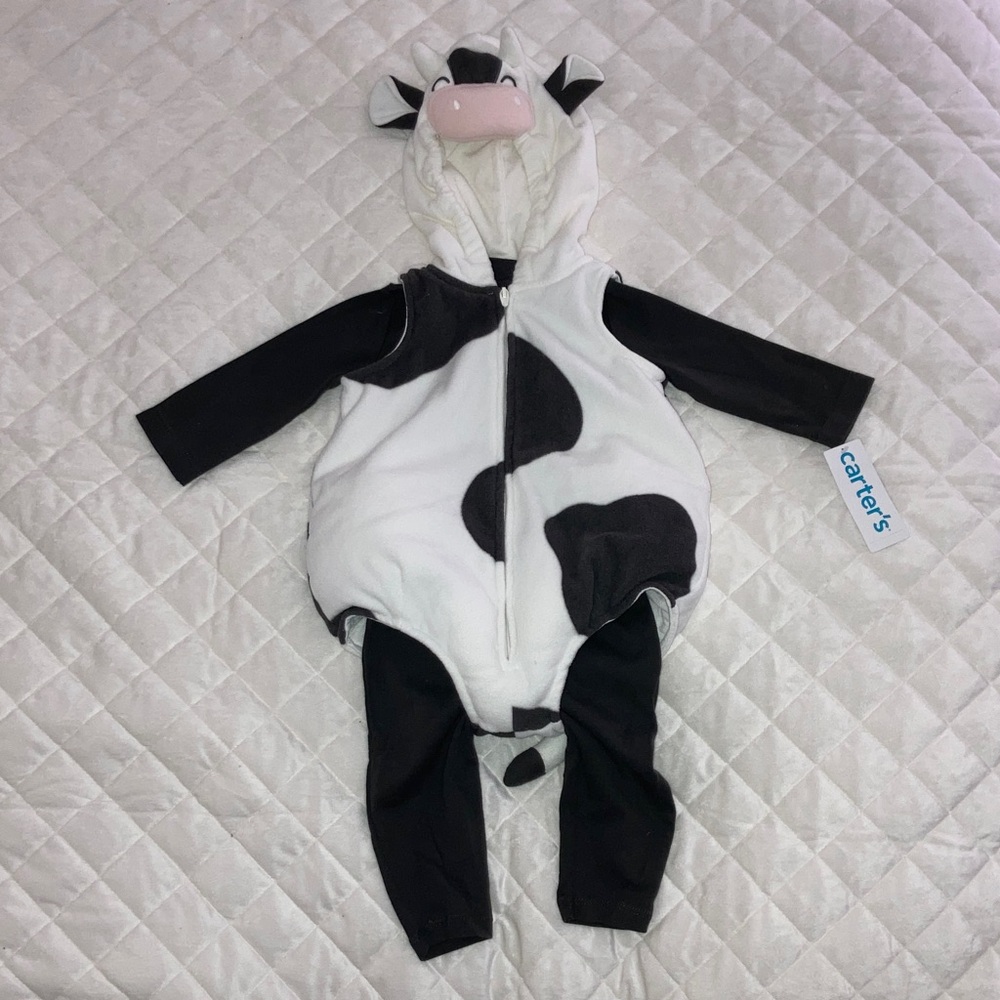 #67. 🆕 NWT - Carter's Black and White Cow Outfit/Costume